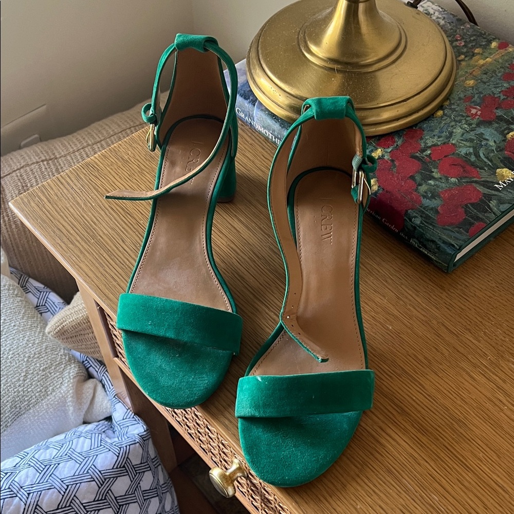 J. Crew Kelly Green Emerald Velvet Ankle Strap Heels Sz 7 NWOT